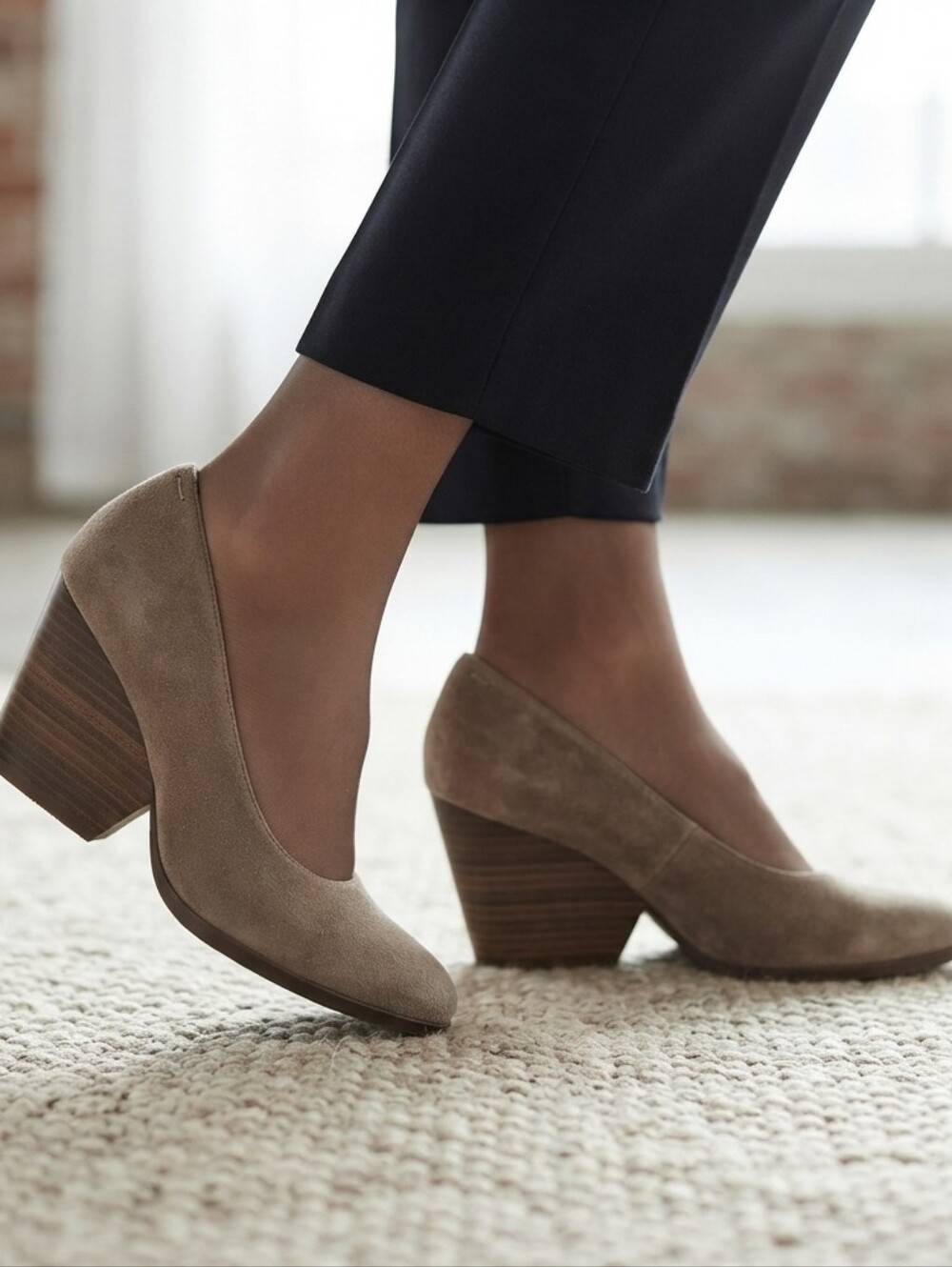 Eileen Fisher Hawk Block Heels Gray Suede Size 9.5
